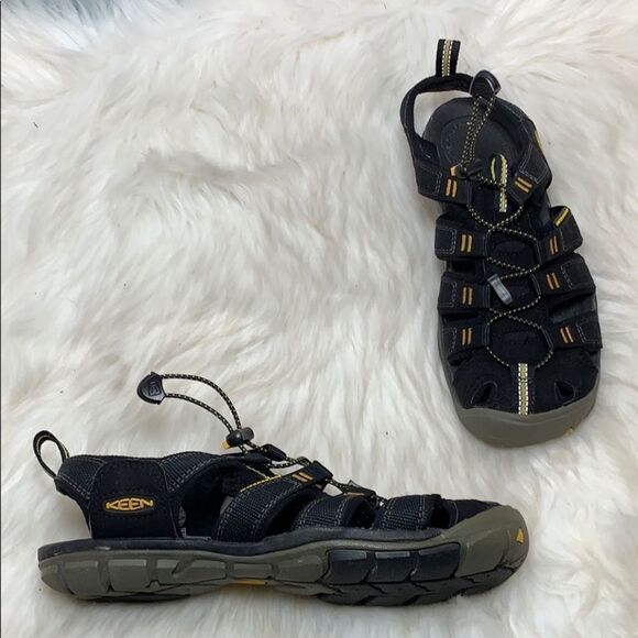 Keen Newport Black Hiking Sandals Size 6 - Picture 1 of 6